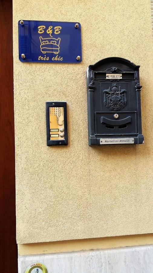 Tres Chic Bed & Breakfast Civitanova Marche Exterior foto