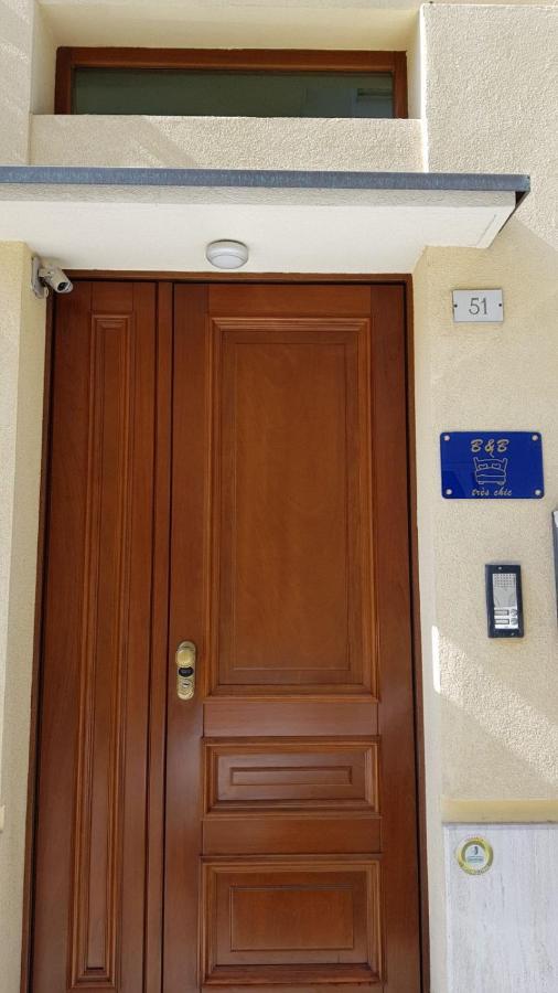 Tres Chic Bed & Breakfast Civitanova Marche Exterior foto