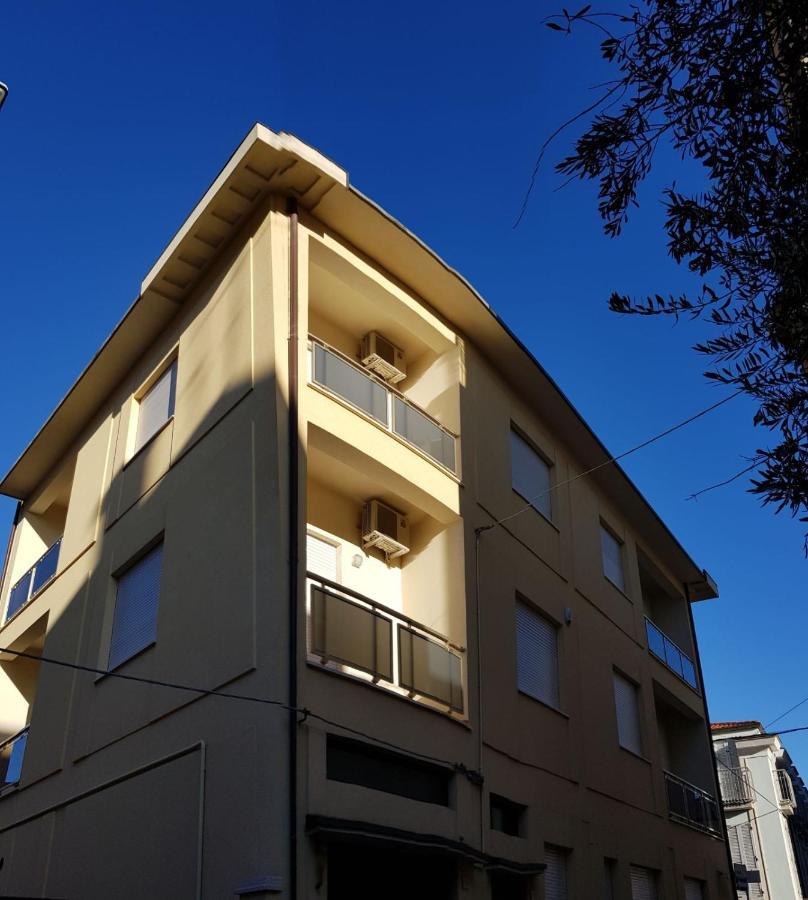 Tres Chic Bed & Breakfast Civitanova Marche Exterior foto