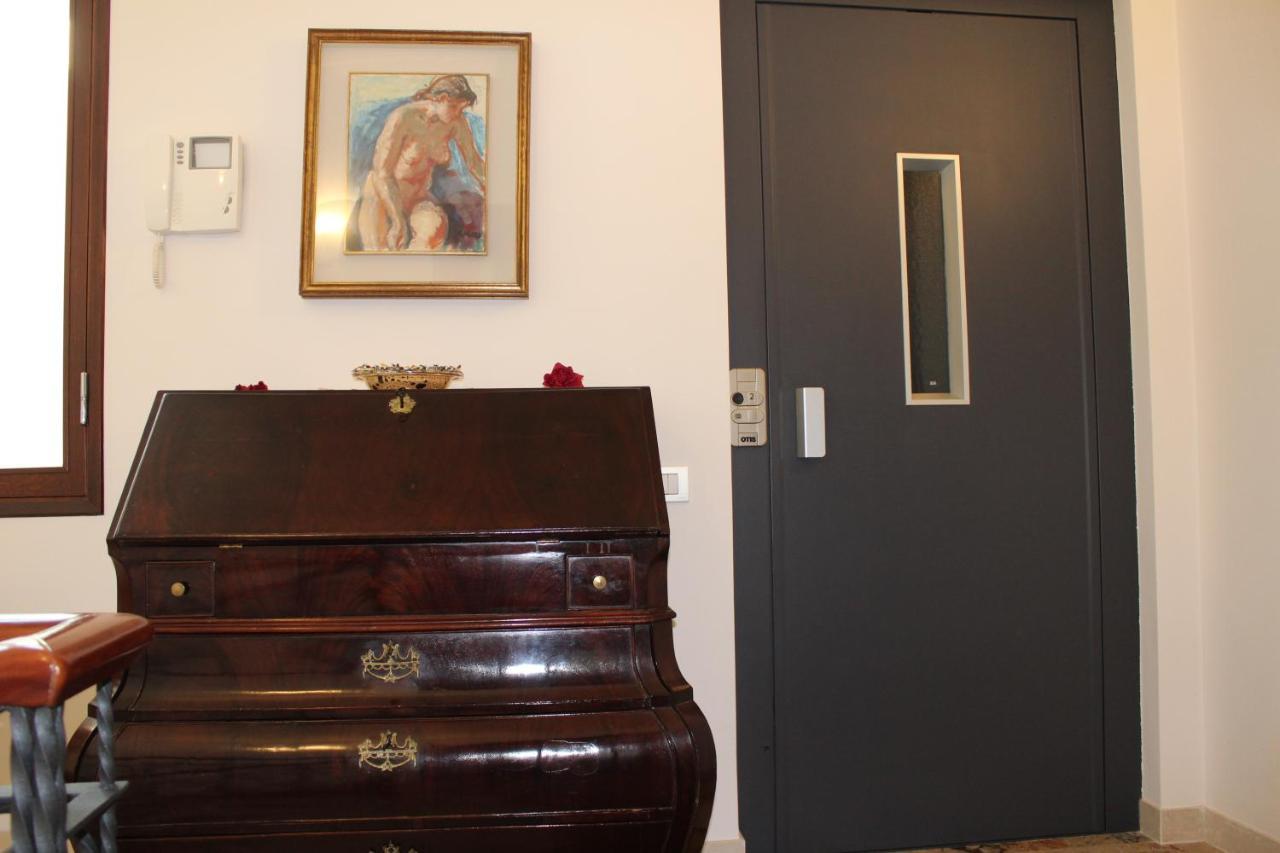 Tres Chic Bed & Breakfast Civitanova Marche Exterior foto