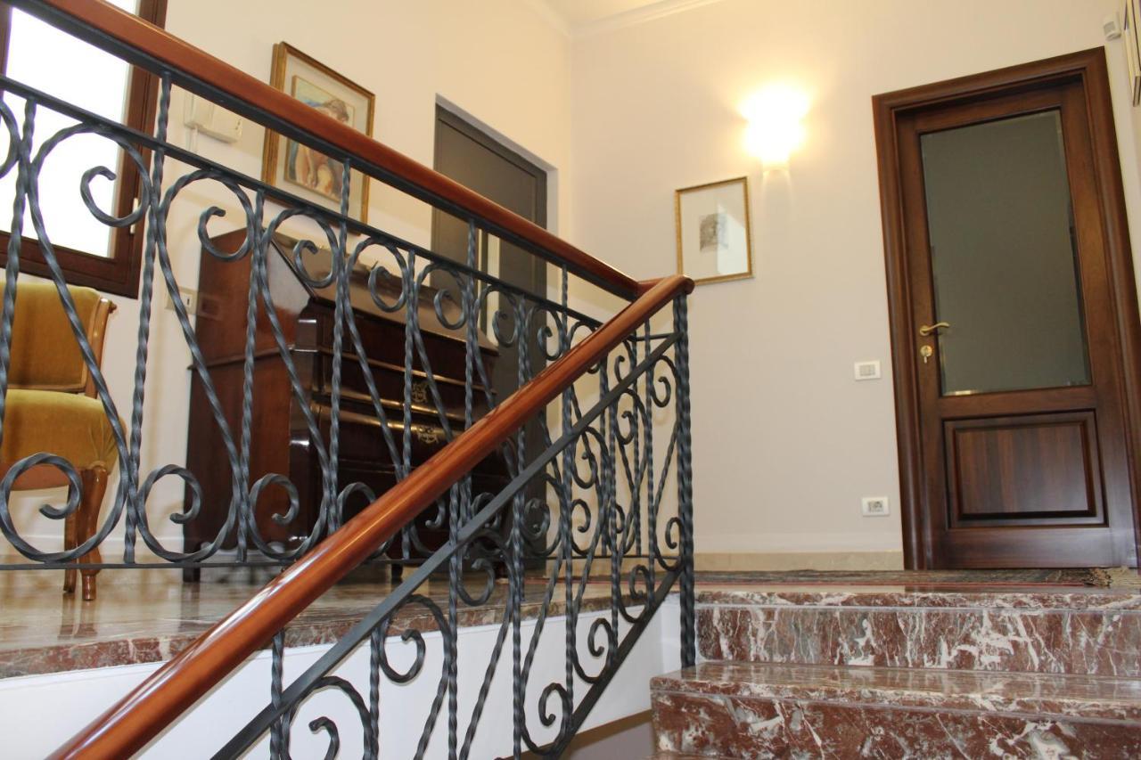 Tres Chic Bed & Breakfast Civitanova Marche Exterior foto
